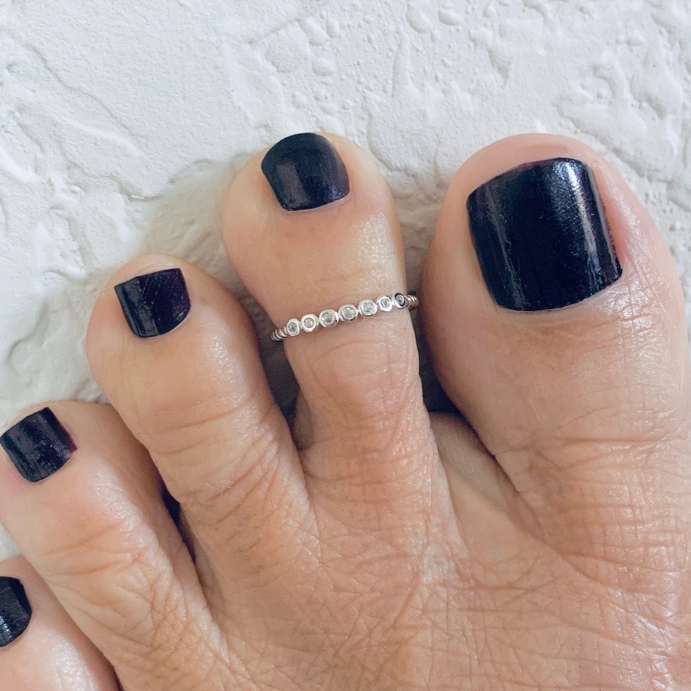 Sterling Silver 7 Tiny CZ Toe Ring, Dainty Rings, Midi Ring, Stackable Jewelry